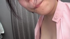 10musume-032622_01 素人のお仕事 〜お漏らしイキする変態看護婦さん〜 截图6