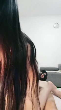 极品骚妇【蜜桃】 ️风韵犹存~夫妻一言不合~狠狠干一炮消消气~互吃下面 ️口爆吞精浓浓精液从嘴里流出~太TM骚气啦！ 截图8