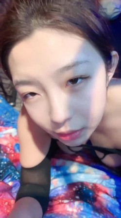 看着小母狗被朋友艹，心中绿意盎然，女友真是骚啊！ 截图6