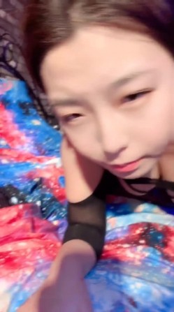 看着小母狗被朋友艹，心中绿意盎然，女友真是骚啊！ 截图7