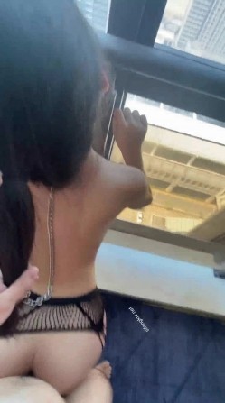 人生赢家，约炮大神【蒂奇！Long】玩肏调教，多位极品网红舞蹈生有露脸，全都乖乖的像条小母狗 截图4