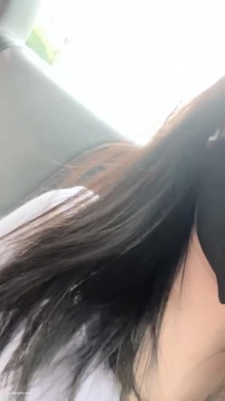 【京鱼儿】19岁童颜巨乳少女 各种服装 道具自慰 20小时，超大合集 截图6