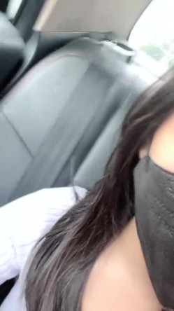 【京鱼儿】19岁童颜巨乳少女 各种服装 道具自慰 20小时，超大合集 截图10