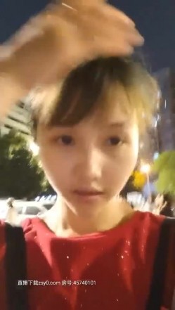 妞妞会叫苗条少妇大黑牛自慰户外车震，路边跳蛋塞逼露出回到车里口交抽插 截图3
