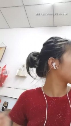 妞妞会叫苗条少妇大黑牛自慰户外车震，路边跳蛋塞逼露出回到车里口交抽插 截图4