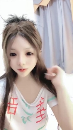 萝莉校花推荐 超正点【1点萝】美到让你鸡巴翘起 道具自慰喷水 看脸就能射的学生妹 罕见啪啪干爽 截图15