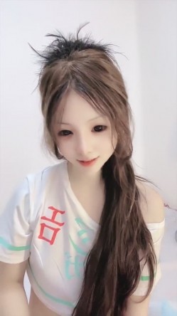 萝莉校花推荐 超正点【1点萝】美到让你鸡巴翘起 道具自慰喷水 看脸就能射的学生妹 罕见啪啪干爽 截图16