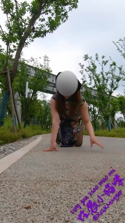 天花板级别露出绿帽人妻狂人【性感小猫咪】 截图1