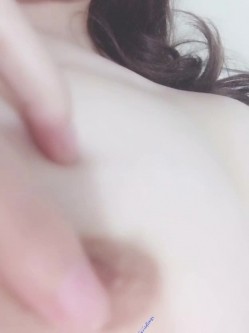 露脸才是王道！高颜长腿极品身材外围绿茶婊【琳琳子】福利~洗澡紫薇足交啪啪你的女神有钱人的母狗 截图8