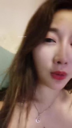 高颜值【欲火小妖】新人美女口活一流啪啪颜射自慰秀~~ 截图2
