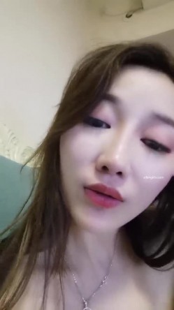 高颜值【欲火小妖】新人美女口活一流啪啪颜射自慰秀~~ 截图5