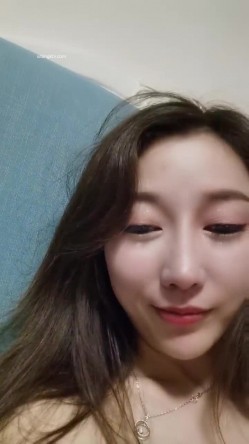 高颜值【欲火小妖】新人美女口活一流啪啪颜射自慰秀~~ 截图14