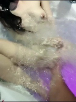 【年度终极福利】最新微博超女神『月暖如梵音』大尺度性爱私拍流出 完美露脸 截图7