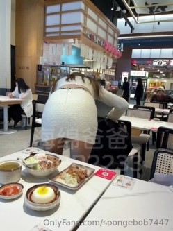 推特绝美颜值九头身丝袜高跟美腿名媛网黄主人的玩具「海绵宝宝」「小海绵」OF大尺度性爱私拍 截图1