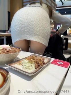 推特绝美颜值九头身丝袜高跟美腿名媛网黄主人的玩具「海绵宝宝」「小海绵」OF大尺度性爱私拍 截图4