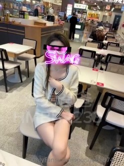 推特绝美颜值九头身丝袜高跟美腿名媛网黄主人的玩具「海绵宝宝」「小海绵」OF大尺度性爱私拍 截图11