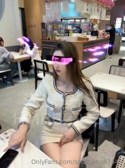 推特绝美颜值九头身丝袜高跟美腿名媛网黄主人的玩具「海绵宝宝」「小海绵」OF大尺度性爱私拍 截图15