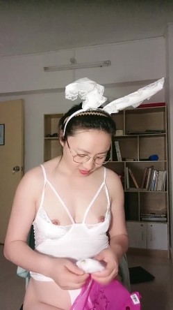 推荐，巨臀御姐，还是个老师，【御姐5】，高跟丝袜~道具爽到翻白眼，哪个男人扛得住这骚逼 截图13