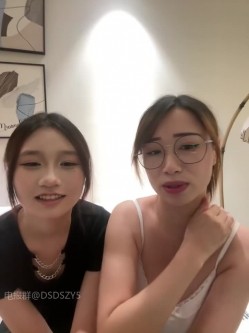 ️清纯主播【202509yoyo】表姐带着表妹下海直播、在线教口活、练习做爱姿势 截图14