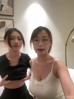 ️清纯主播【202509yoyo】表姐带着表妹下海直播、在线教口活、练习做爱姿势 截图16
