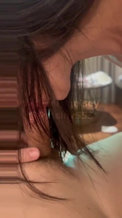 推特健身肌肉大神，【presley553】，上海五星级酒店窗前，爆操美女，遥望东方明珠 截图16