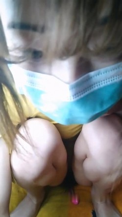 颜值不错逼逼毛非常浓密短发少妇 跳蛋塞逼逼自慰高潮喷水呻吟娇喘 截图1