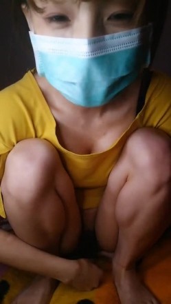 颜值不错逼逼毛非常浓密短发少妇 跳蛋塞逼逼自慰高潮喷水呻吟娇喘 截图2
