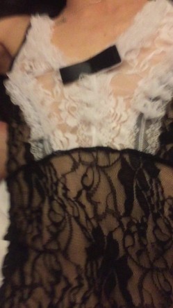 极品良家大尺度视频流出合集 新买的丝袜制服 截图9