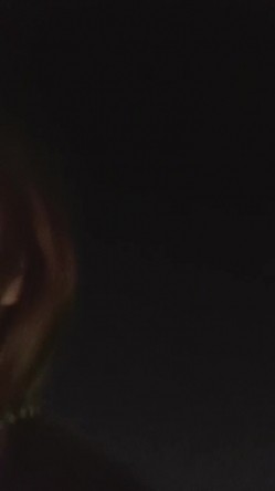 户外女神深夜开撩，勾搭夜钓大哥激情啪啪，露脸漏奶又漏逼，奥迪车上草，抠到淫水泛滥，口交大鸡巴无套爆草 截图9