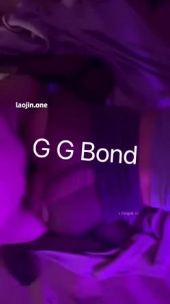 原创泡良大神博主【GGBond】付费福利性爱享乐记实录，小少妇的蜜桃臀真带劲，露脸，挺漂亮！ 截图9
