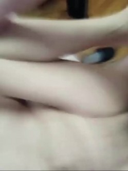 骚货老阿姨，这是多么爱吃鸡巴  每天都要吃，扭扭舞，再和老王一起做爱 截图6