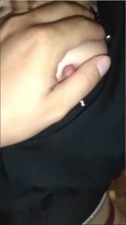 【真实勾搭巨乳气质美女老板】奶子坚挺圆润，购物中心厕所操逼，紧张又刺 截图5