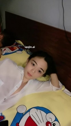 真实良家人妻，【欲求不满小少妇】，中年夫妻的居家日常，颇有几分姿色，和老公依旧干得火热 截图2