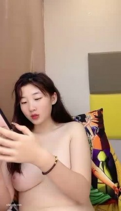 新人下海！湖南妹子！【周小童】奶子大~屁股大~尺度大！ 截图8