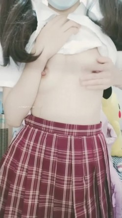 高颜值清纯00后福利姬【香蕉不呐呐】 最新VIP订阅露脸福利 截图4