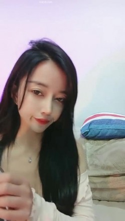 明星颜值女神 ️一库一库 ️：紧身牛仔裤男人的最爱加上这会吸人小穴太美了！ 截图6