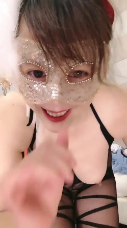 颜值少妇【小狐狸520】第一弹，反差御姐,裸舞诱惑，熟女卖骚，道具自慰 截图12