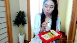 气质嫂子既视感！欲求不满日本美熟妇「NANAKO」OF日常私拍 酷爱自慰表情淫荡放浪 截图8