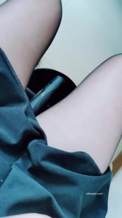 【漂亮女老师】川大24岁英语老师~上课大黑牛狂喷水~1举2得~！~学位证大胆亮出来，985就是厉害 截图8