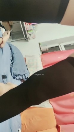 邻家女神下海~【卡卡曦】，这阴毛长得好狂野，跟脸蛋完全不搭啊，无套啪啪！爽上天 截图8
