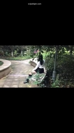 私密字母交流圈两位大神黑白-DOM-老Zz牛逼作品群P调教SM反差骚母狗主人主人尖叫不停 截图10