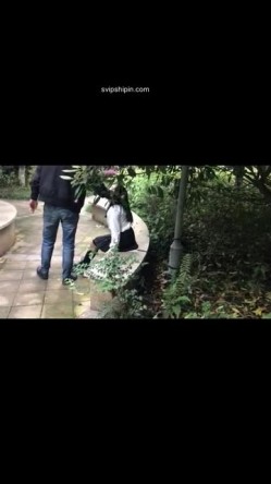 私密字母交流圈两位大神黑白-DOM-老Zz牛逼作品群P调教SM反差骚母狗主人主人尖叫不停 截图11