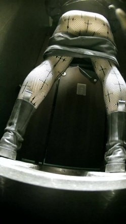 夜总会酒吧紫光系列高清后拍 丝袜篇黑丝妹子起的太快差点摔倒两个整理文胸妹子 截图2