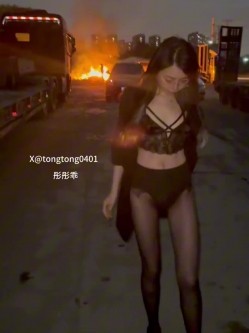天生婊子爱露出爱调教人妻母狗「彤彤乖」全量推特资源 绿帽鞭打媚药角色扮演 截图4