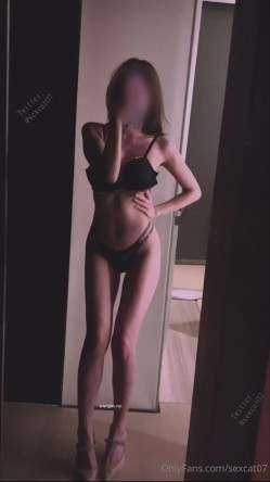 香港人妻【Sexcat07】最新订阅 付费原创粤语PPV剧情AV，真实按摩店色诱男技师，醉酒和陌生人做爱，约单男3P 截图7