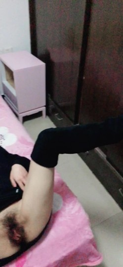 轻熟女更有味道，是个男人都想操！今天晚上肏到少妇下面逼逼红肿，还想艹，可怜哦，只能用嘴巴了，小嘴也很会来活儿！ 截图7