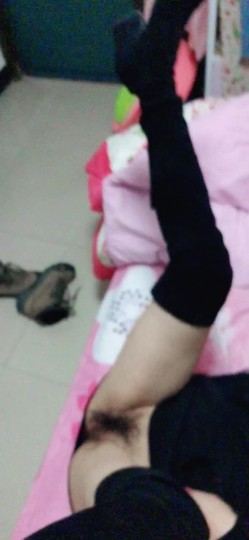 轻熟女更有味道，是个男人都想操！今天晚上肏到少妇下面逼逼红肿，还想艹，可怜哦，只能用嘴巴了，小嘴也很会来活儿！ 截图10