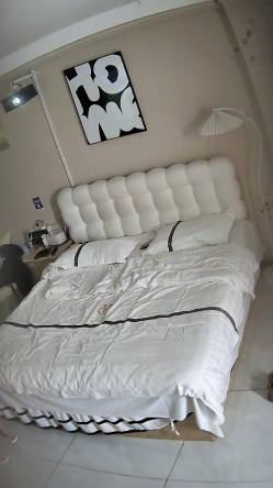 酒店偷拍 有点混血的丸子头气质新疆少妇主动褪去衣物上位骑乘男炮友 截图2