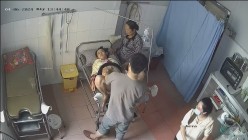 稀有黑客破解医院妇产科监控摄像头完美正面角度高清偷拍几个孕妇 最美年轻孕妇 阴蒂清晰可见 截图8