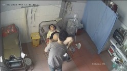 稀有黑客破解医院妇产科监控摄像头完美正面角度高清偷拍几个孕妇 最美年轻孕妇 阴蒂清晰可见 截图15